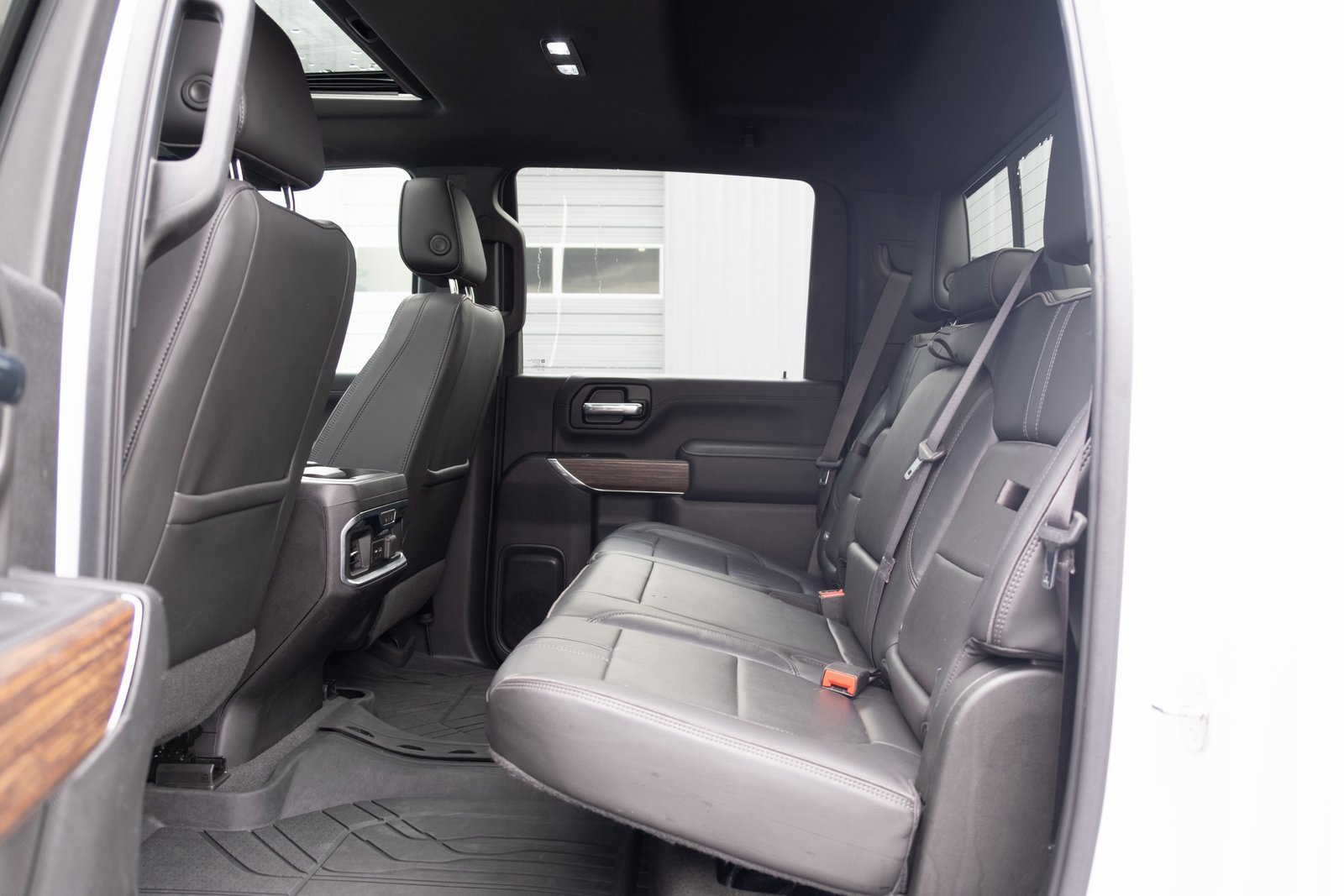 Used 2020 Chevrolet Silverado 3500 High Country w/ Technology Package image 20