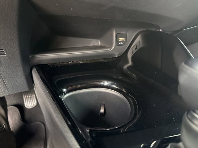 Used 2021 Toyota C-HR XLE FWD image 31