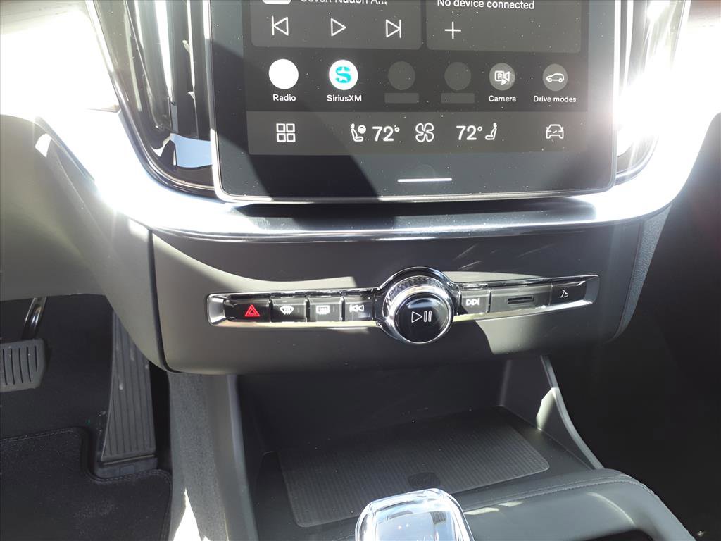 Used 2025 Volvo XC90 T8 Plus w/ Protection Package Premier image 16