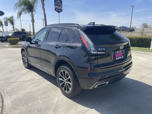 Used 2024 Cadillac XT4 Sport w/ Cold Weather Package FWD image 6