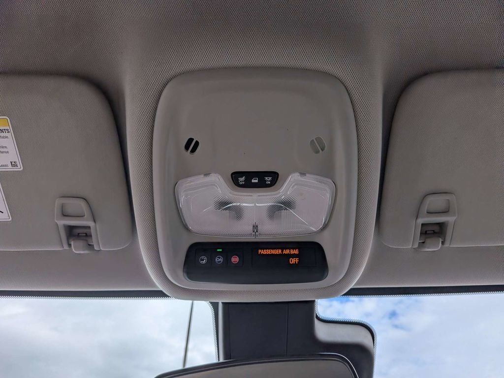 Used 2022 Buick Encore GX Select image 26