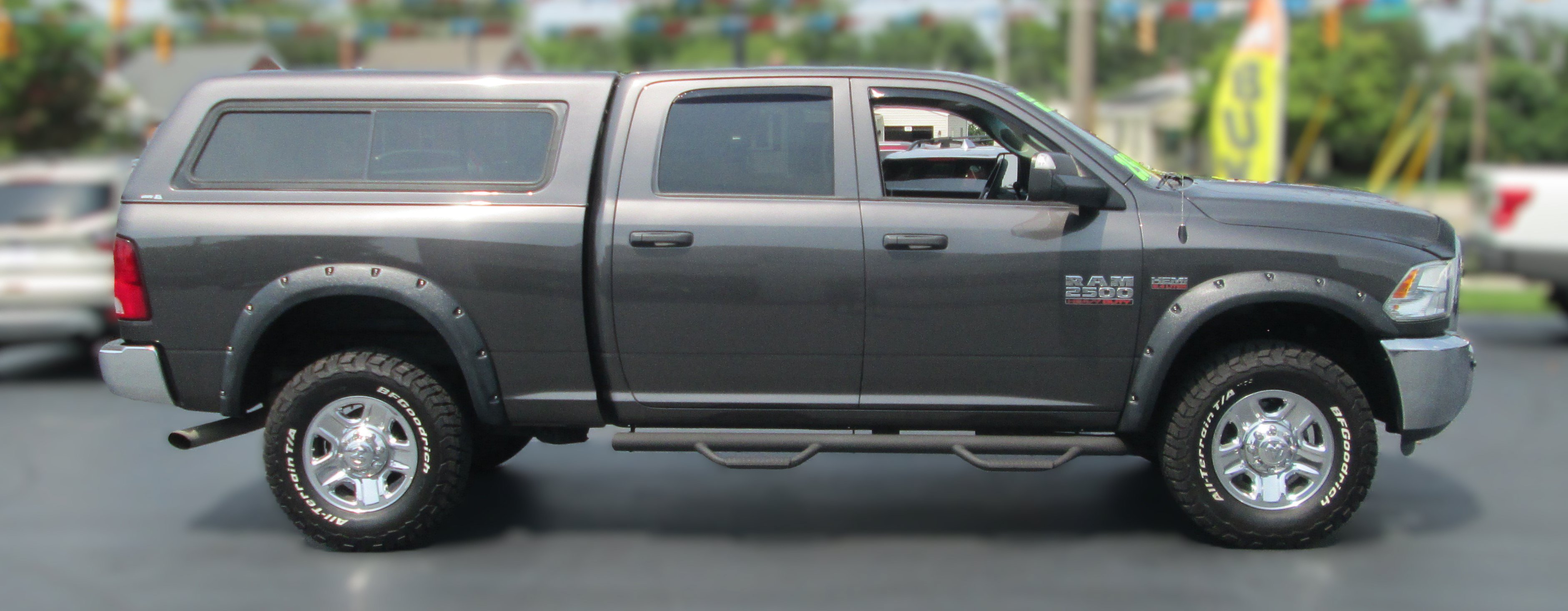 Used 2018 RAM 2500 Tradesman w/ Chrome Appearance Group AWD/4WD image 6