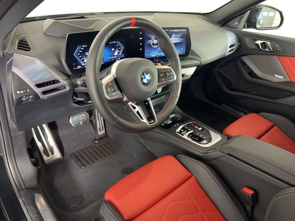 Used 2025 BMW M235i xDrive AWD/4WD image 2