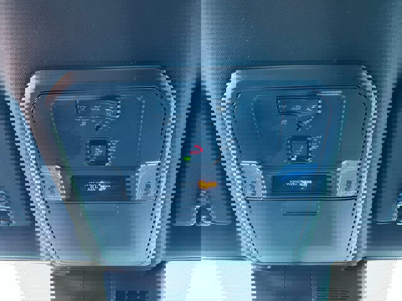 Used 2025 Toyota Tacoma TRD Off-Road image 15