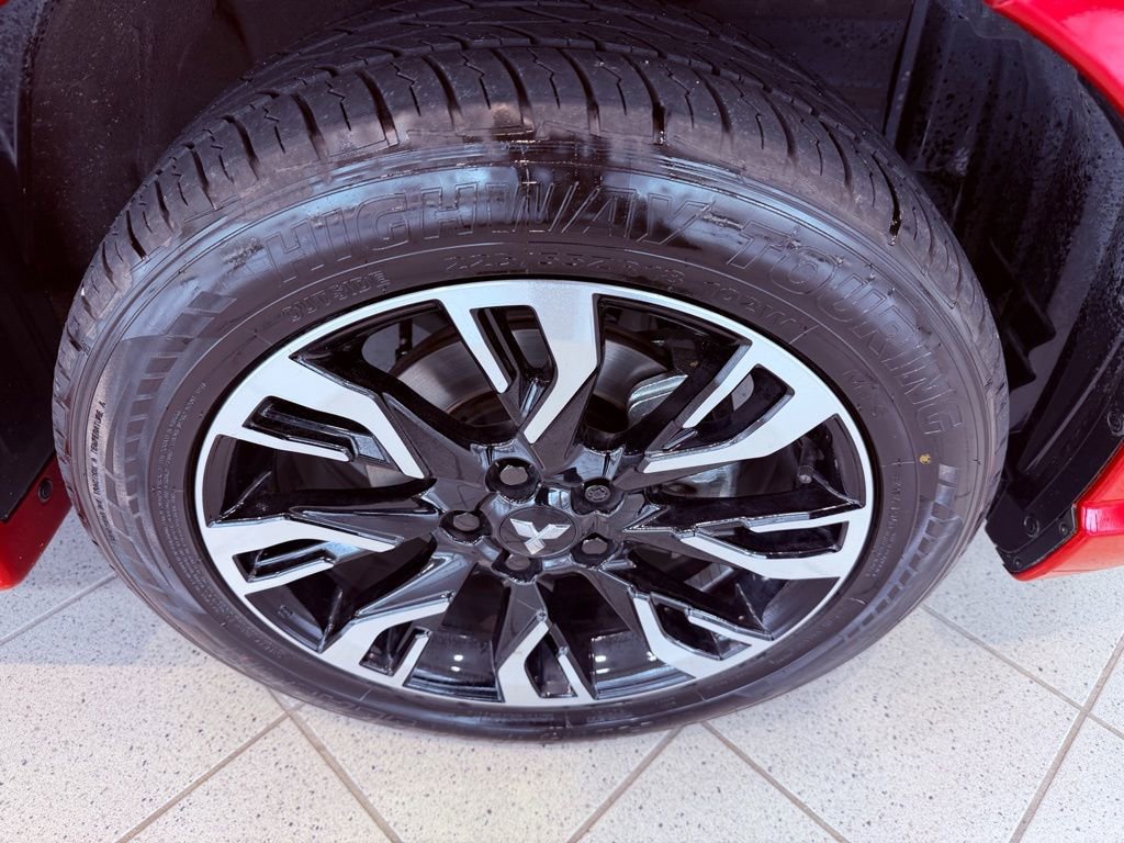 Used 2018 Mitsubishi Outlander GT image 17