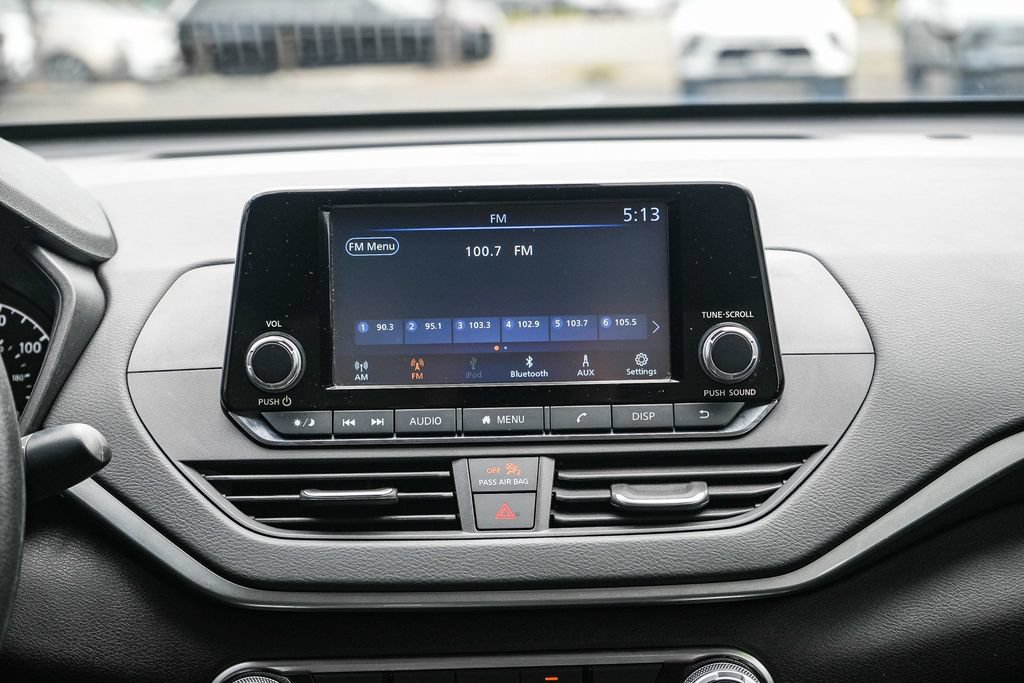 Used 2024 Nissan Altima 2.5 S FWD image 12