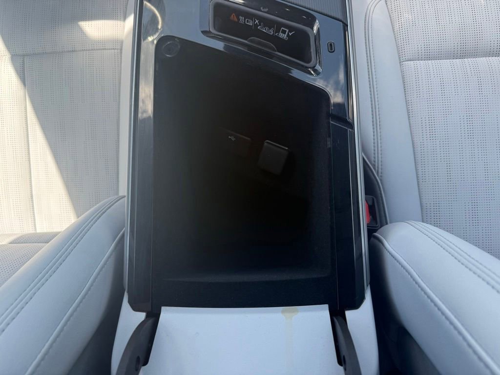 Certified 2024 Cadillac Lyriq Sport AWD/4WD image 27