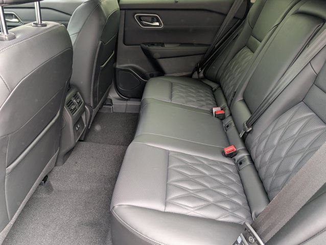 New 2026 Nissan Rogue Platinum AWD/4WD image 21