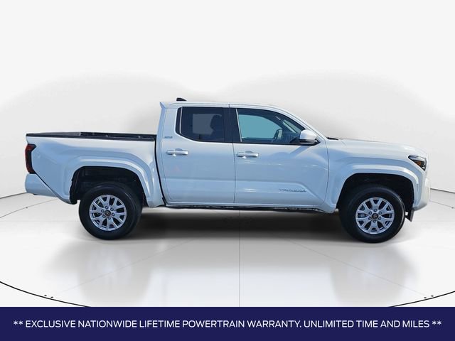 Used 2024 Toyota Tacoma SR5 video 3