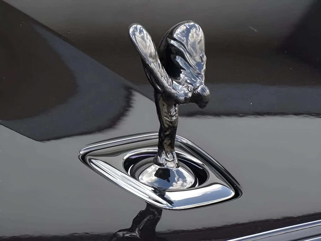Certified 2024 Rolls-Royce Ghost Black Badge w/ Black Badge Ghost Package AWD/4WD image 6