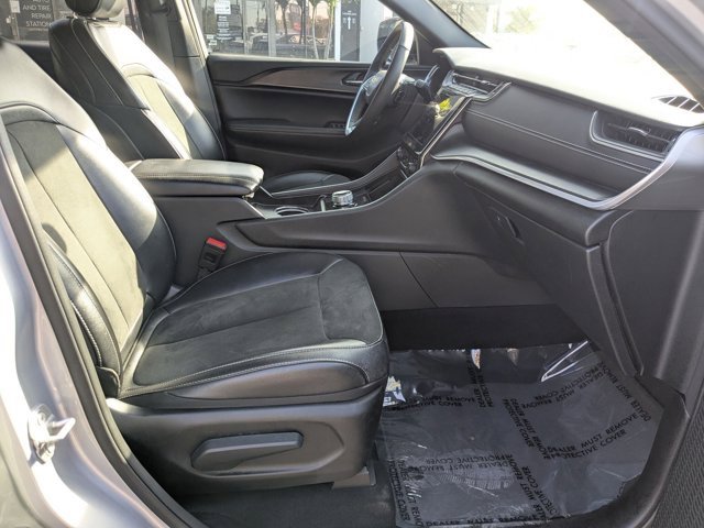 Used 2024 Jeep Grand Cherokee L Laredo image 21