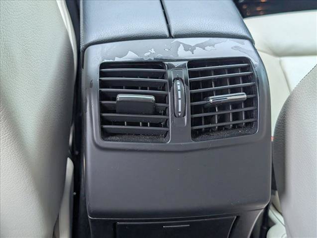 Used 2016 Mercedes-Benz E 350 Sedan image 16