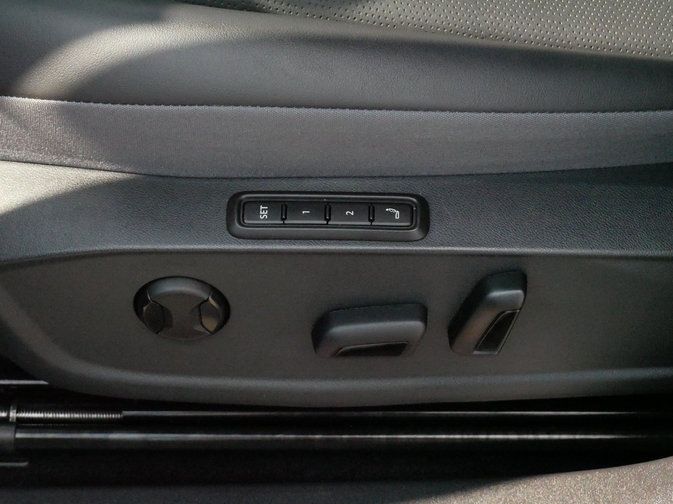 Certified 2024 Volkswagen ID.4 S RWD image 20