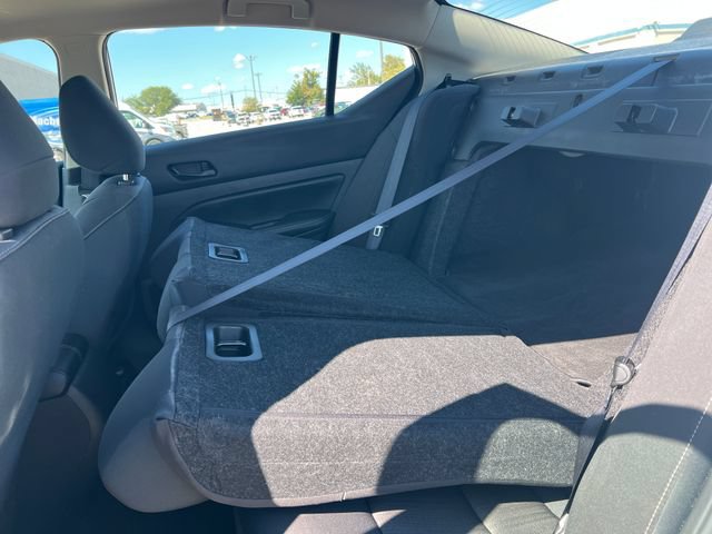 Used 2025 Nissan Altima 2.5 SV FWD image 39