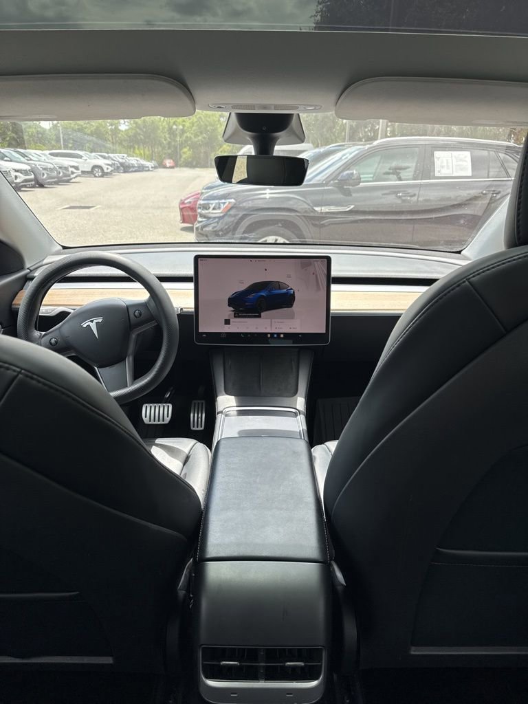 Used 2022 Tesla Model Y Performance AWD/4WD image 16