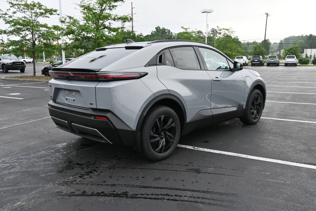 New 2026 Toyota C-HR AWD/4WD image 9