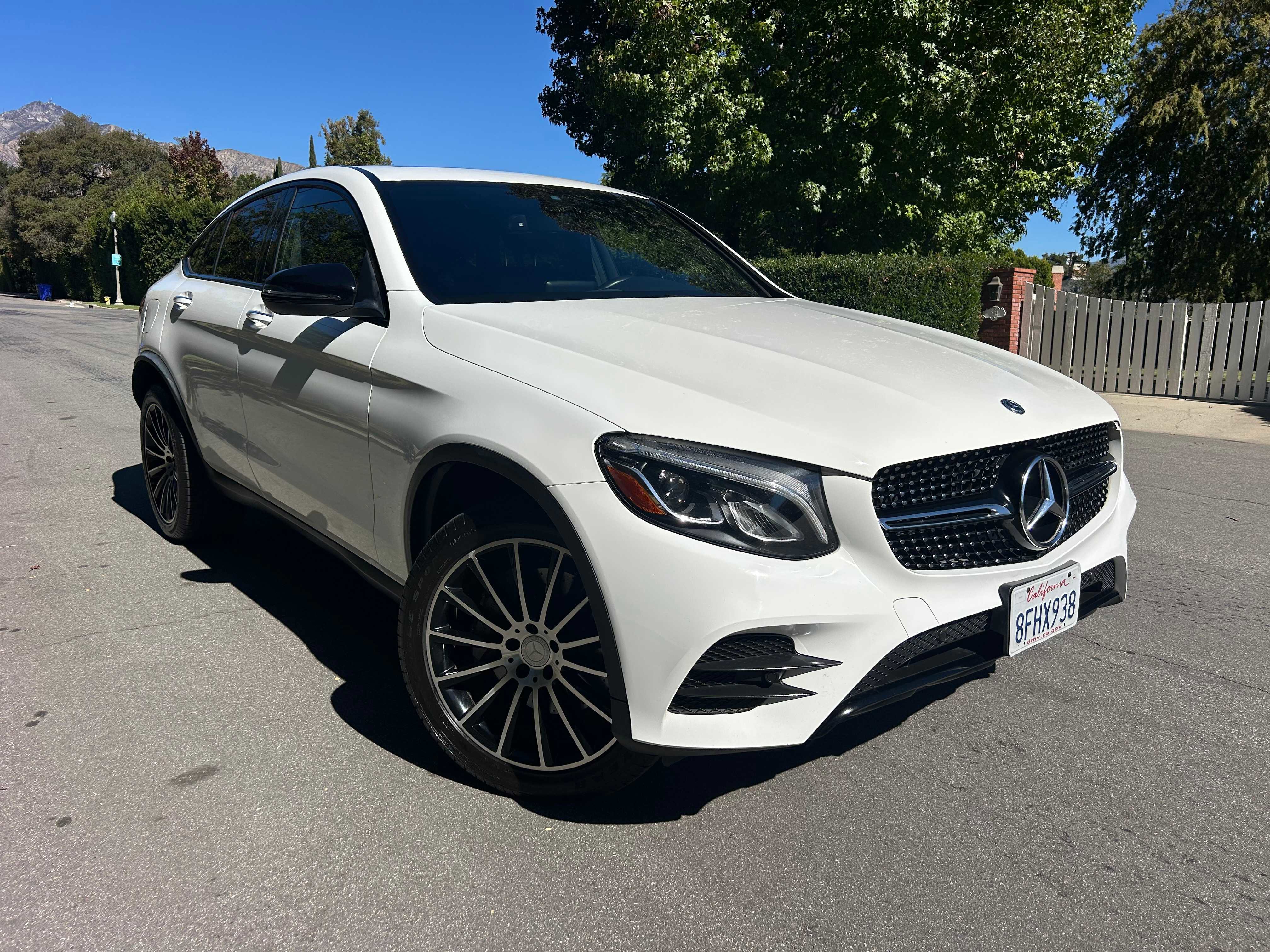 Used 2019 Mercedes-Benz GLC 300 4MATIC Coupe image 1