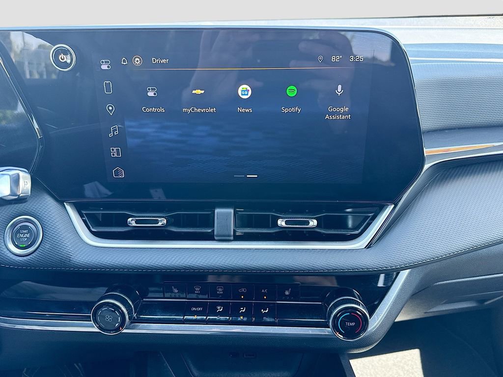 Used 2025 Chevrolet Equinox LT FWD image 18