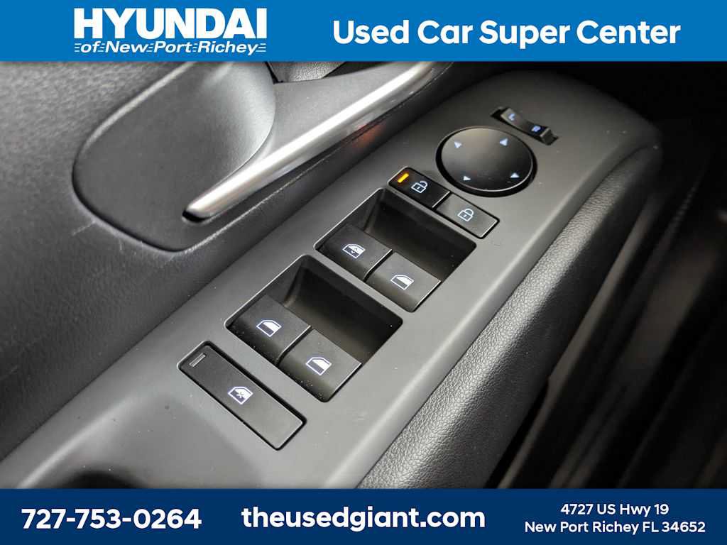 Used 2026 Hyundai Tucson Blue SE AWD/4WD image 30