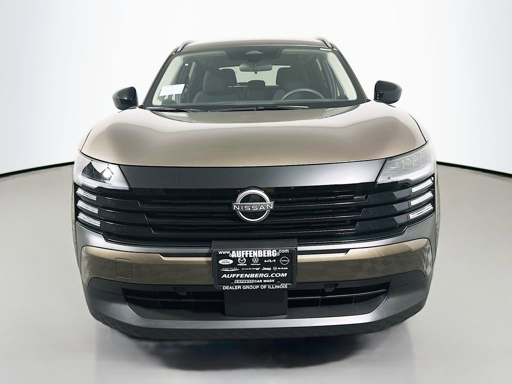 Used 2026 Nissan Kicks SV w/ Cold Weather Package image 2