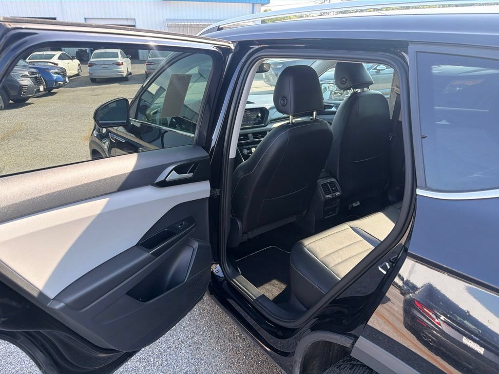 Used 2023 Volkswagen Taos SEL AWD/4WD image 7