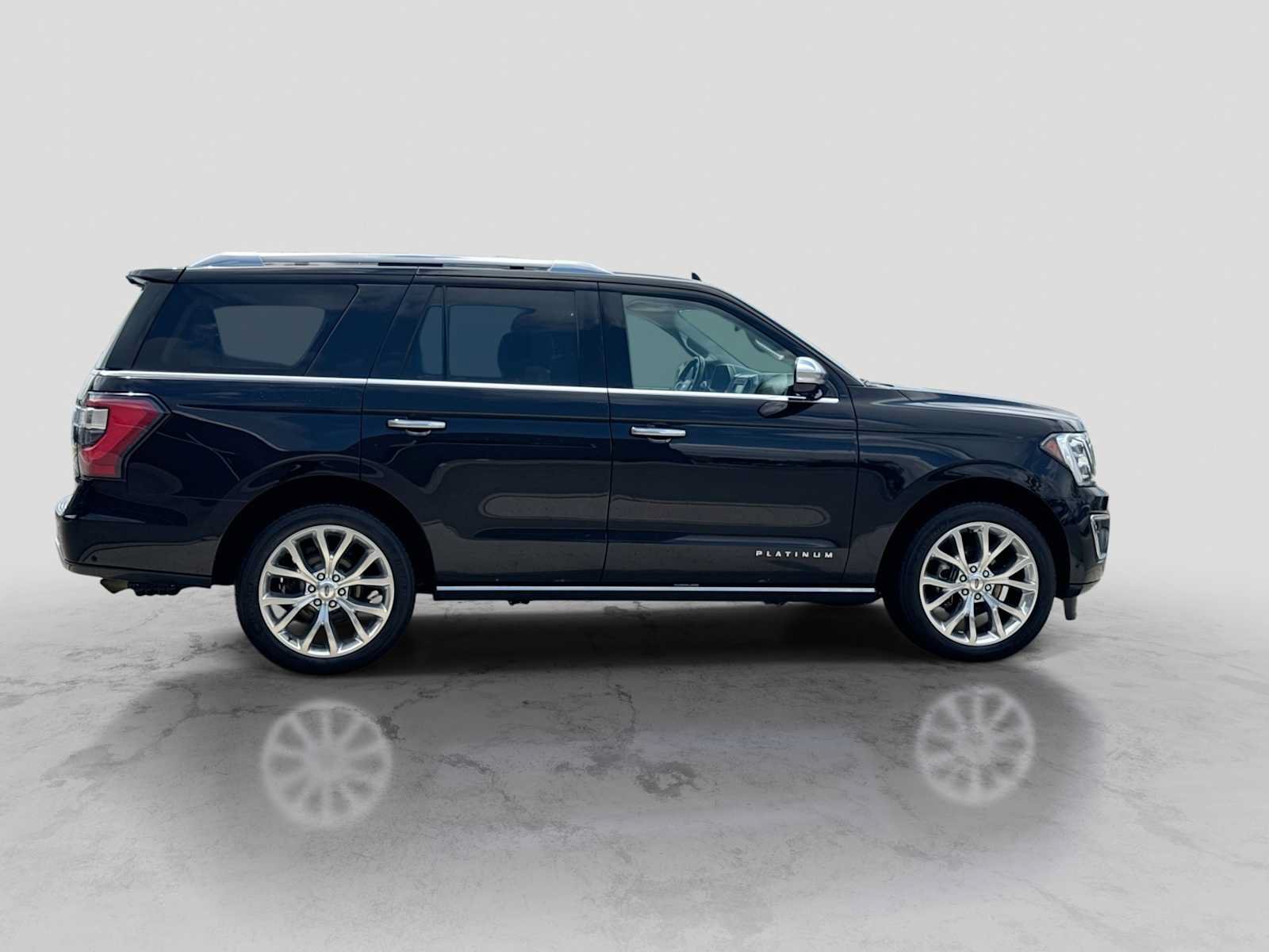 Used 2019 Ford Expedition Platinum AWD/4WD image 7