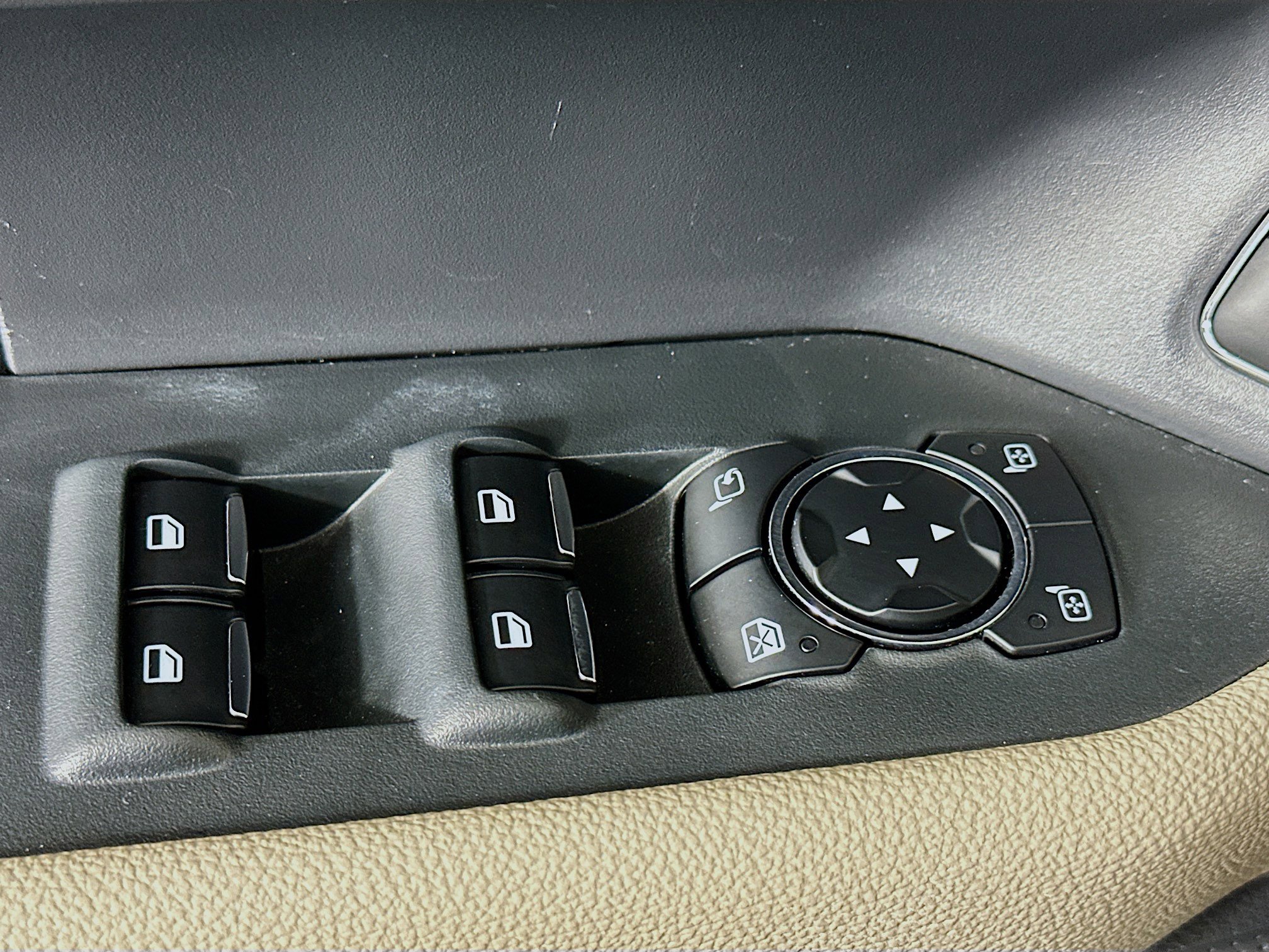 Used 2024 Ford Expedition Max Limited image 15