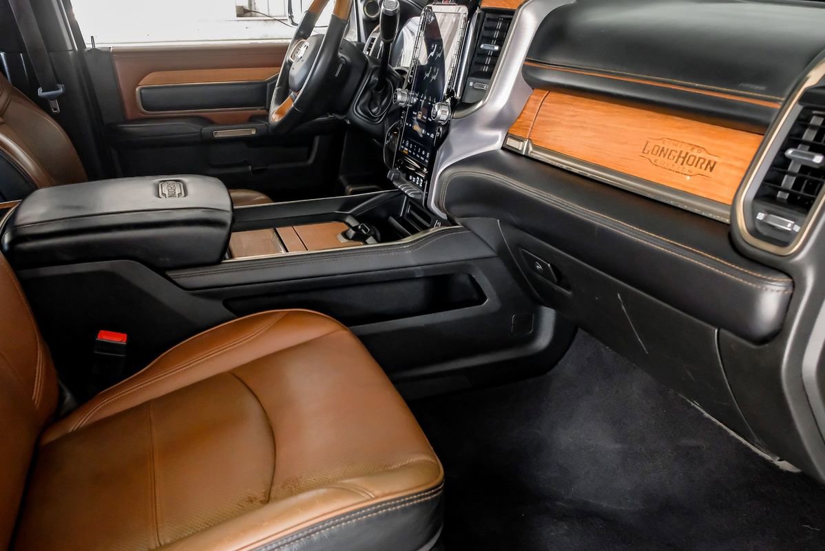 Used 2022 RAM 3500 Limited AWD/4WD image 13