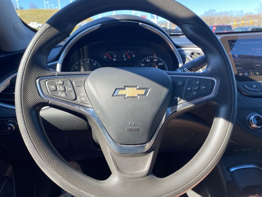 Used 2024 Chevrolet Malibu LT image 25