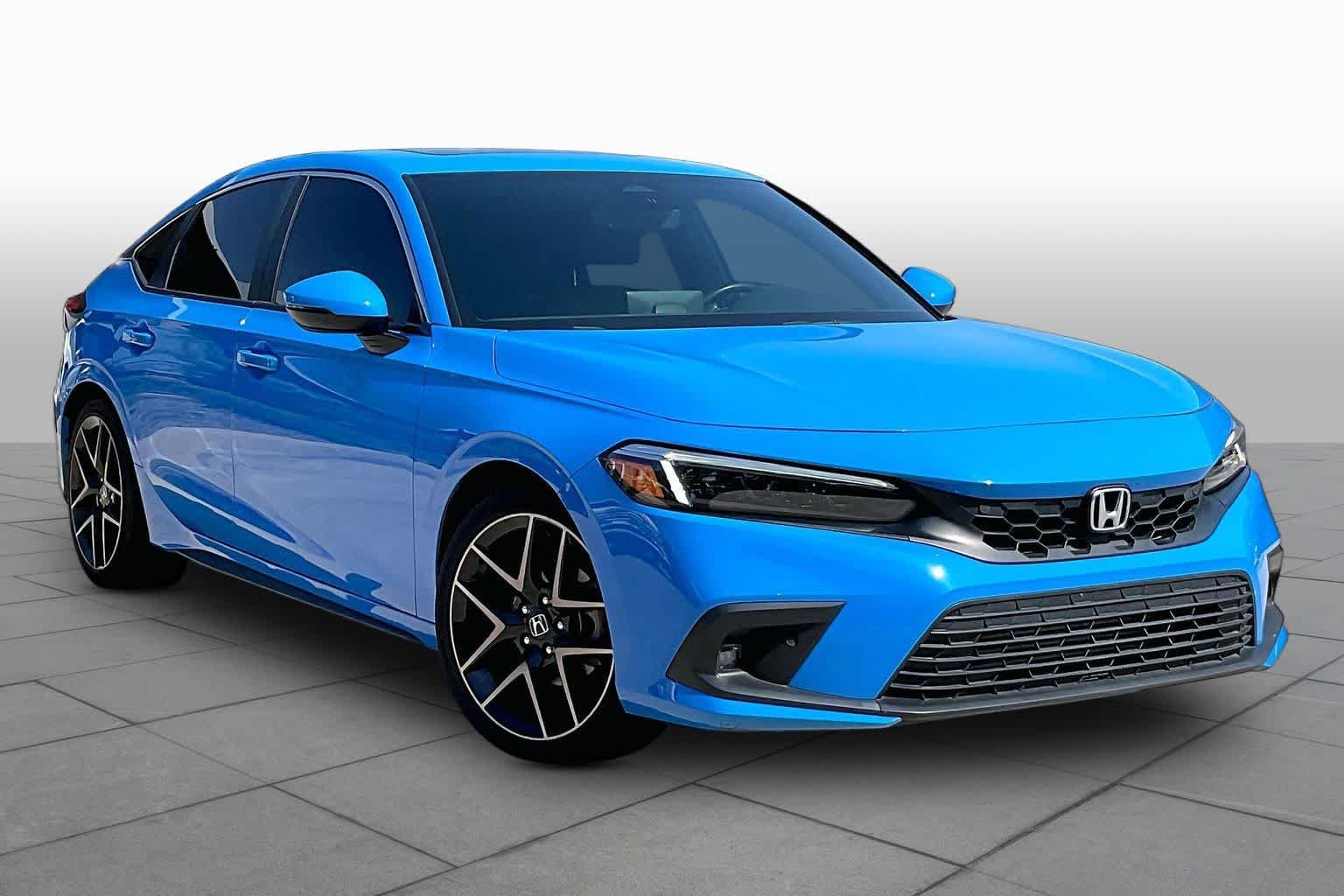 Used 2024 Honda Civic Sport Touring image 3