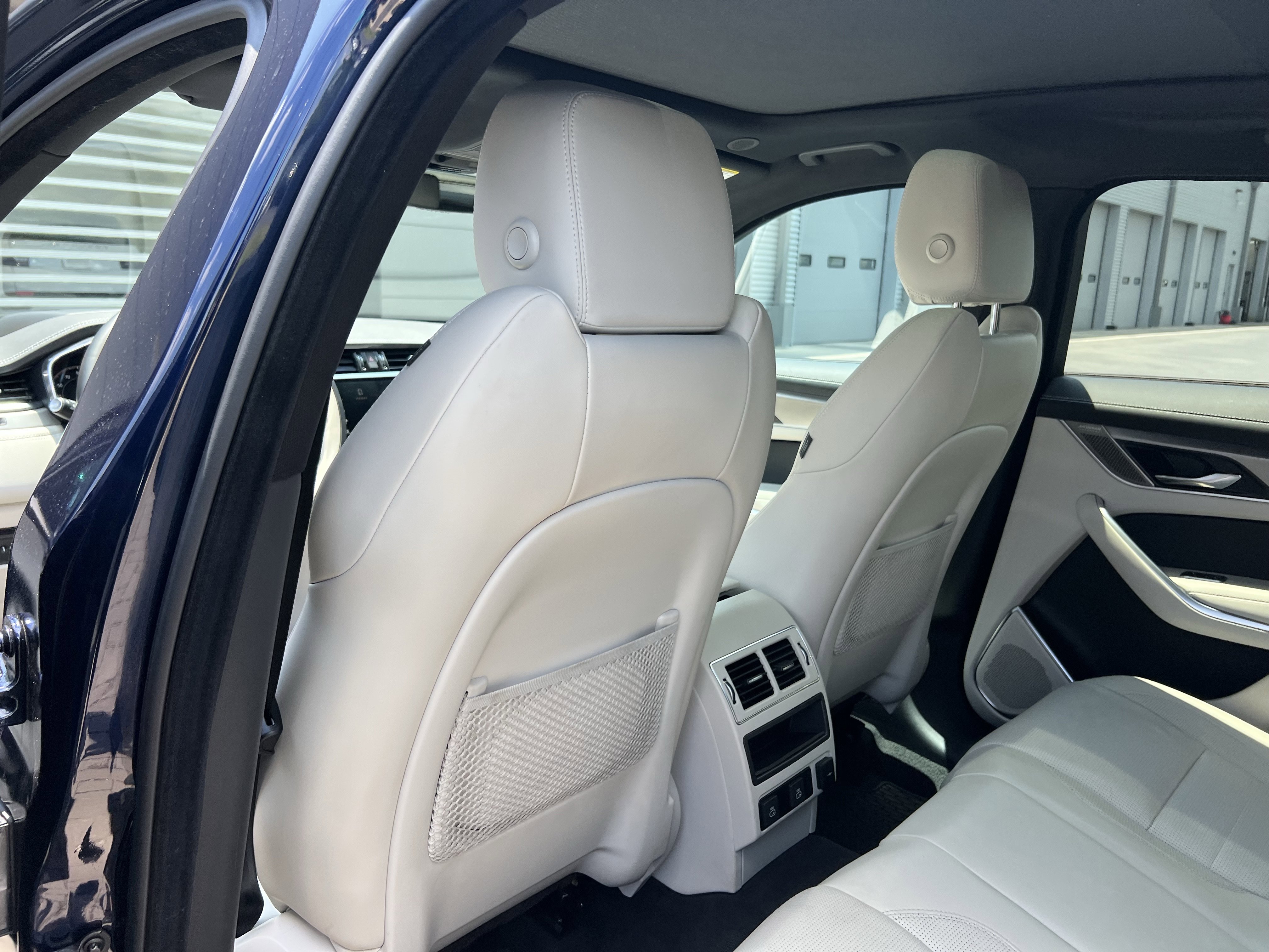 Used 2026 Jaguar F-PACE R-Dynamic S AWD/4WD image 36
