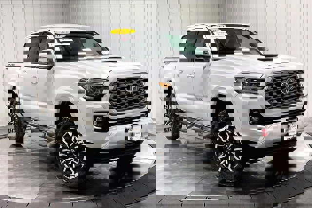 Certified 2022 Toyota Tacoma TRD Sport w/ Technology Package image 3