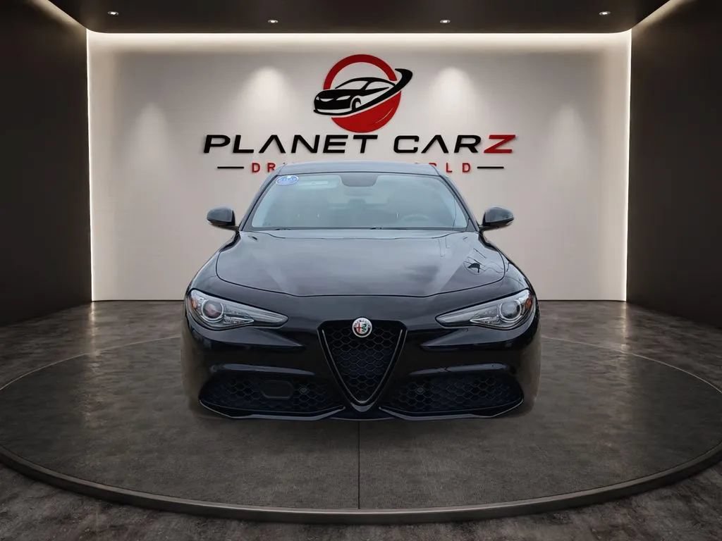 Used 2019 Alfa Romeo Giulia Ti Sport w/ Quick Order Package 22U Sport RWD image 8