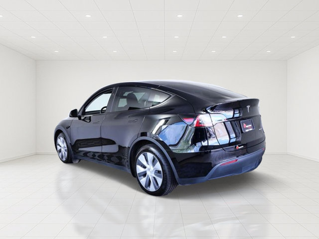 Used 2023 Tesla Model Y Long Range AWD/4WD image 4