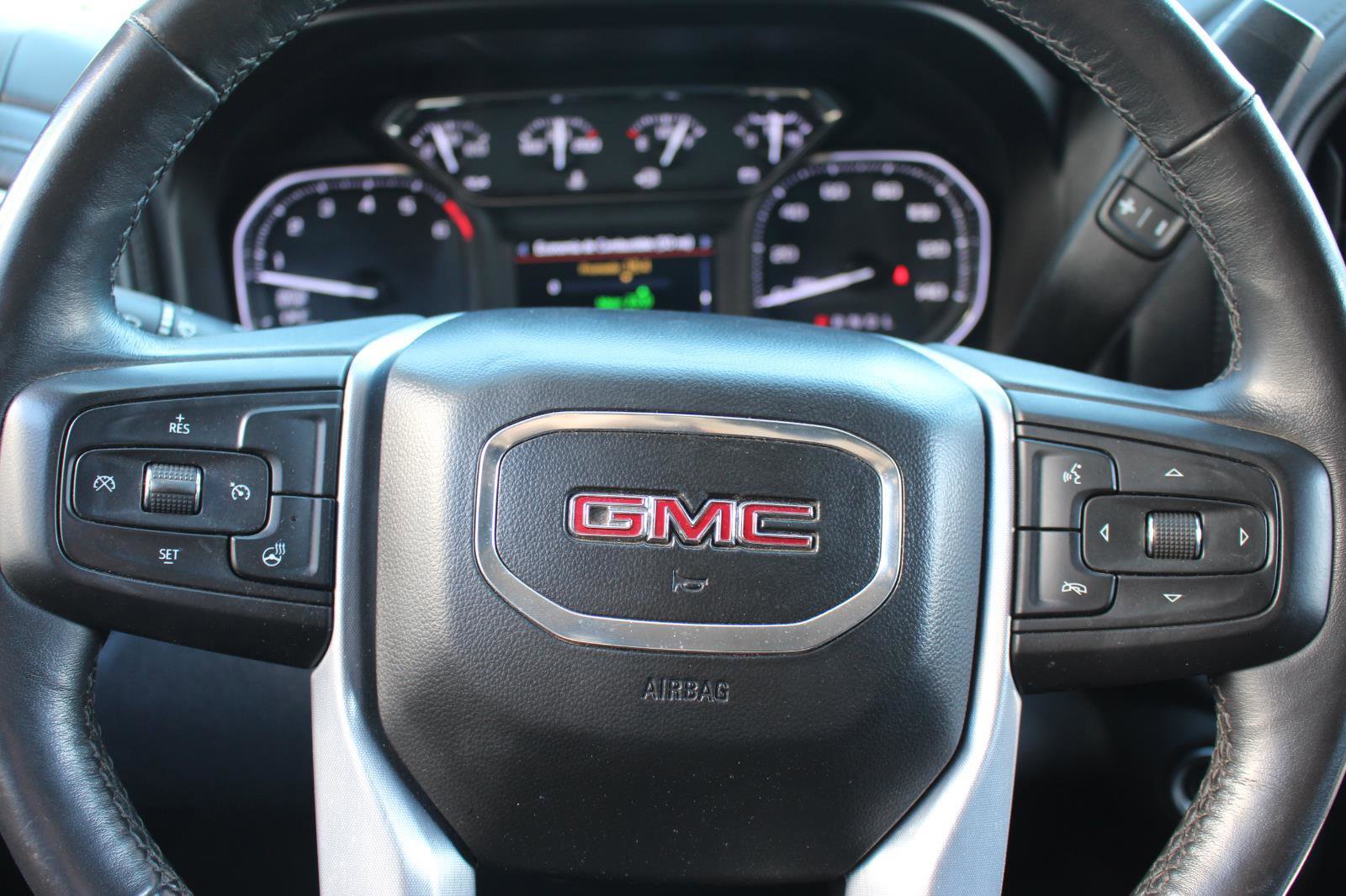 Used 2020 GMC Sierra 1500 SLT w/ SLT Premium Package image 19