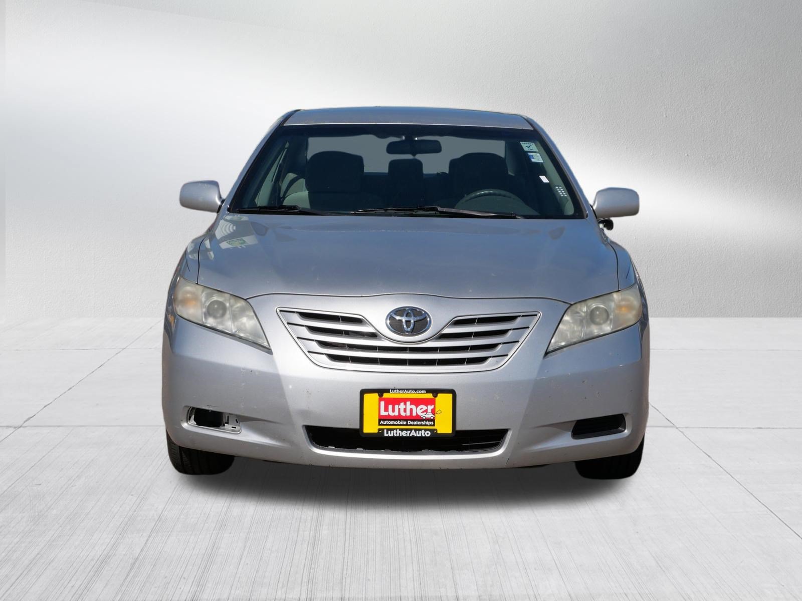 Used 2008 Toyota Camry LE FWD image 2