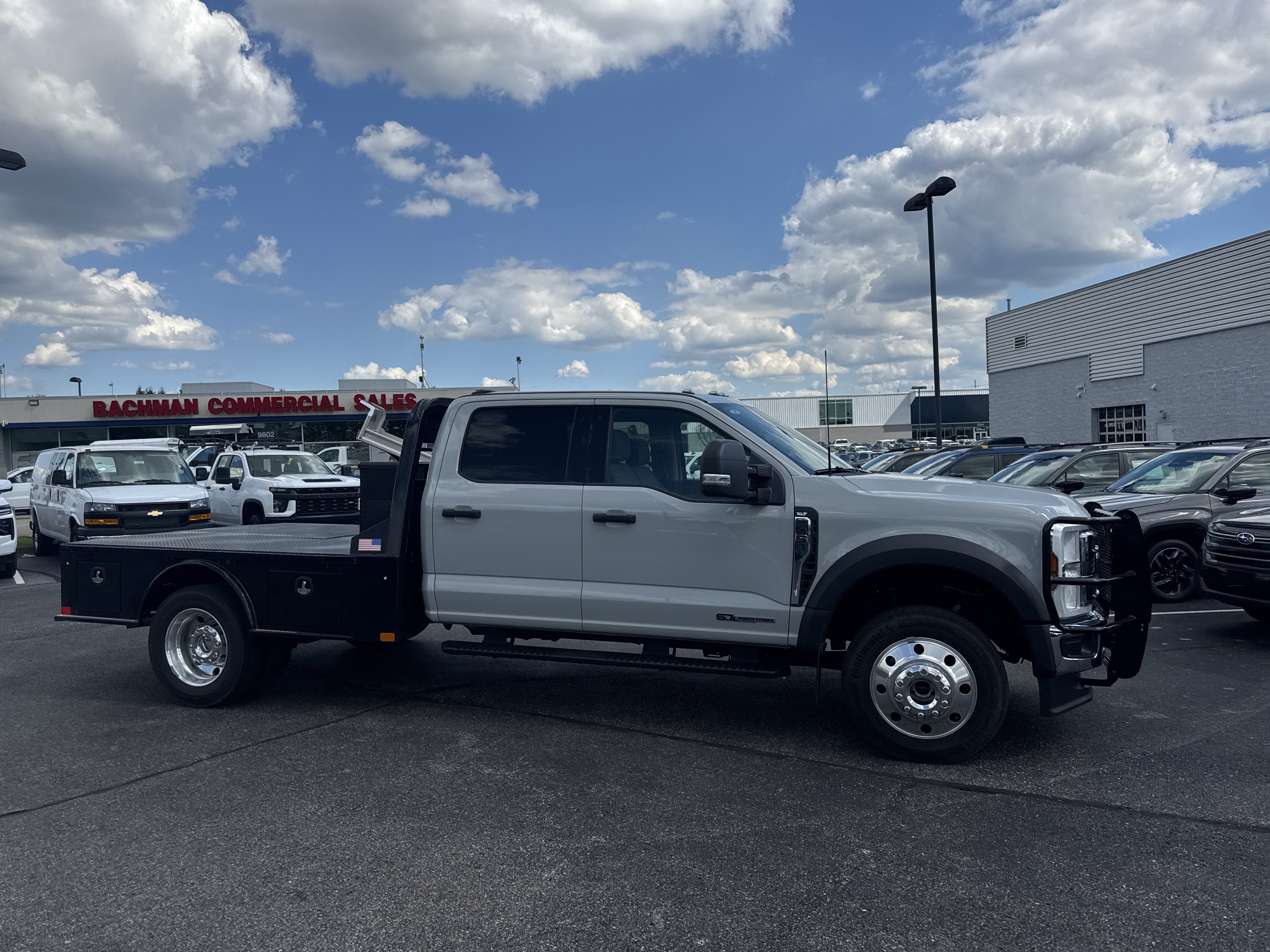 Used 2025 Ford F450 XLT w/ XLT Value Package AWD/4WD image 2