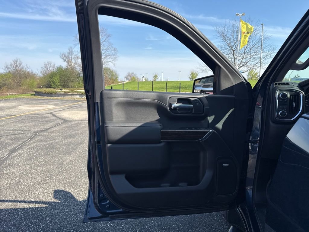 Used 2021 GMC Sierra 1500 Elevation w/ Preferred Package AWD/4WD image 9