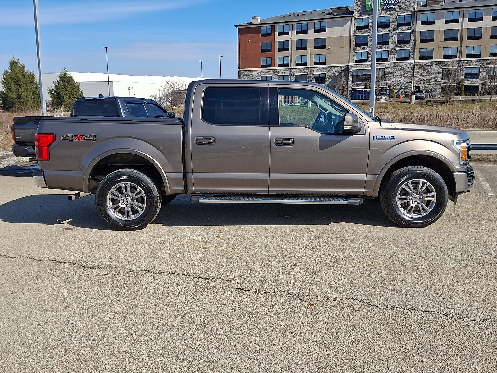 Used 2019 Ford F150 Lariat w/ Equipment Group 501A Mid AWD/4WD image 7