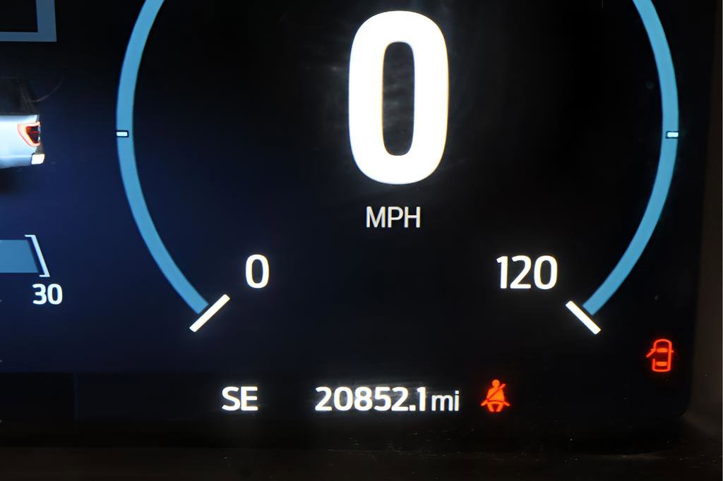 Used 2023 Ford F150 Lariat w/ Equipment Group 502A High image 14