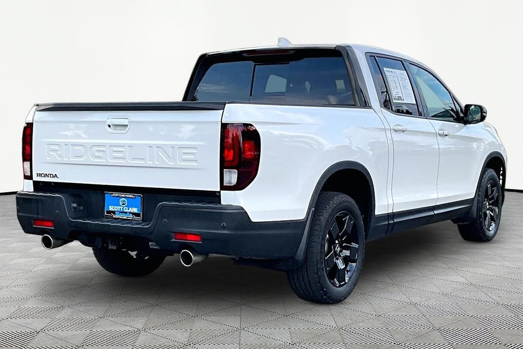 Used 2025 Honda Ridgeline Black Edition image 6