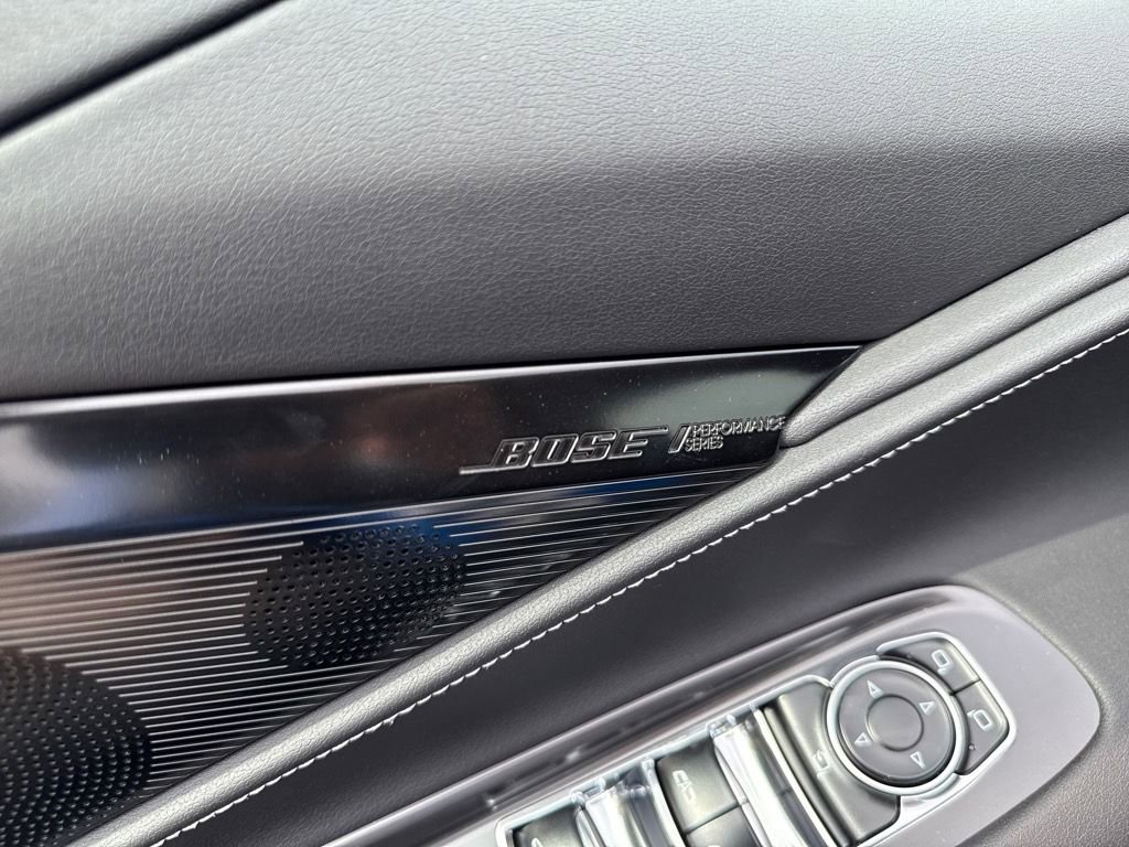 New 2025 Chevrolet Corvette E-Ray image 17