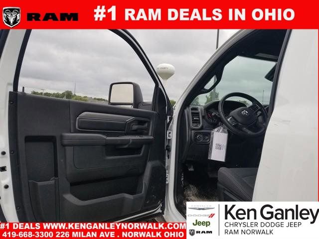 New 2026 RAM 5500 Tradesman w/ Chrome Appearance Group image 11
