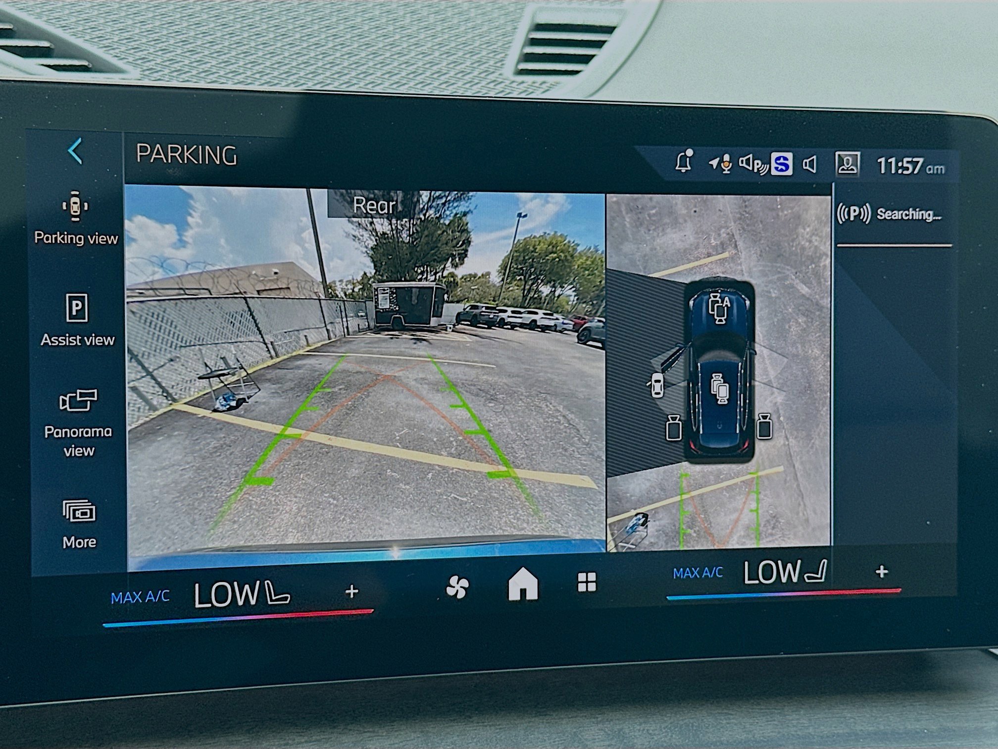 New 2025 BMW X1 xDrive28i w/ Technology Package image 12