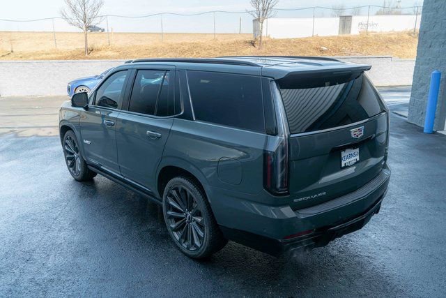 Used 2025 Cadillac Escalade V w/ LPO, Floor Liner Package image 35