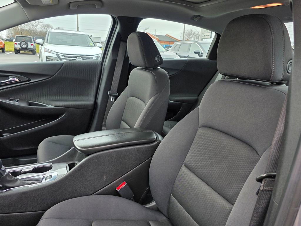 Used 2024 Chevrolet Malibu LT image 10