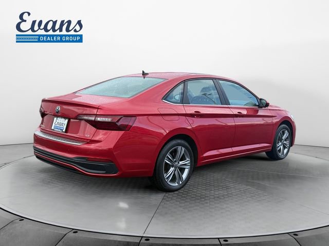 Used 2023 Volkswagen Jetta SE w/ Panoramic Sunroof Package FWD image 7