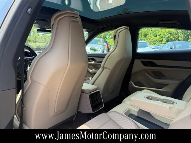 Used 2021 Porsche Taycan 4S AWD/4WD image 22