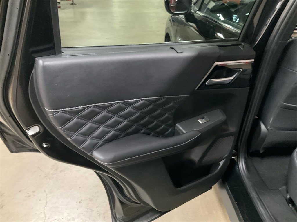 Used 2023 Mitsubishi Outlander SEL image 25