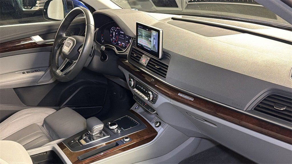 Used 2020 Audi Q5 Prestige image 11